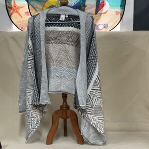 EUC woman’s long sleeve OHMG cardigan